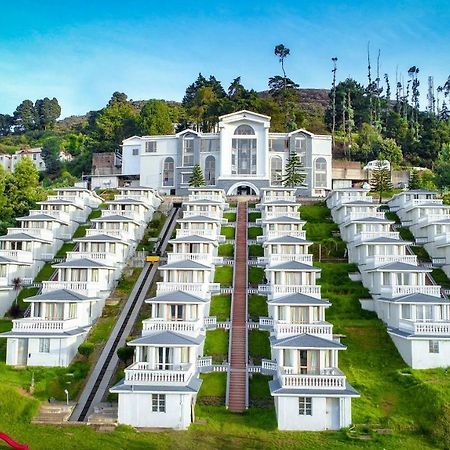La Montana By Tgi Hotell Ooty Exteriör bild