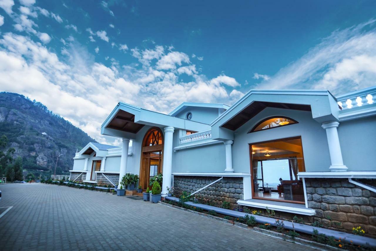 La Montana By Tgi Hotell Ooty Exteriör bild