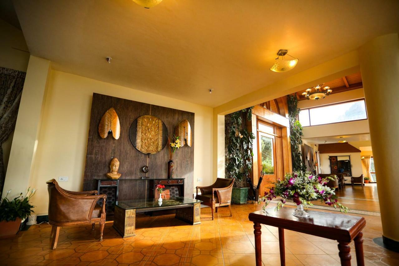 La Montana By Tgi Hotell Ooty Exteriör bild